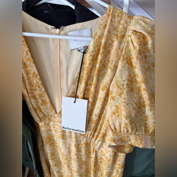 Reformation Naira Yellow Floral Dress NWT sz 8 Golden Meadow - Picture 4 of 10